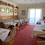 Hotel Garni Haus Am Wald *