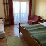 Hotel Garni Haus Am Wald Reifnitz