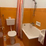 Garni Haus Am Wald Hotel Reifnitz