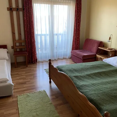 Szálloda Garni Haus Am Wald Reifnitz