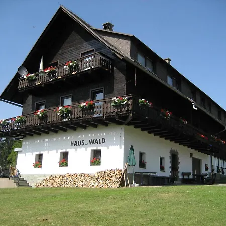 Garni Haus Am Wald 酒店