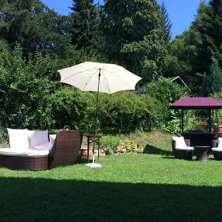 Hotel Garni Haus Am Wald Reifnitz