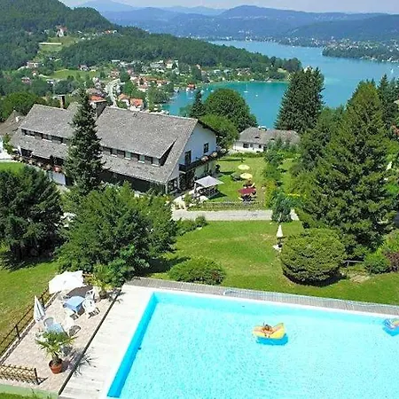 Garni Haus Am Wald Szálloda