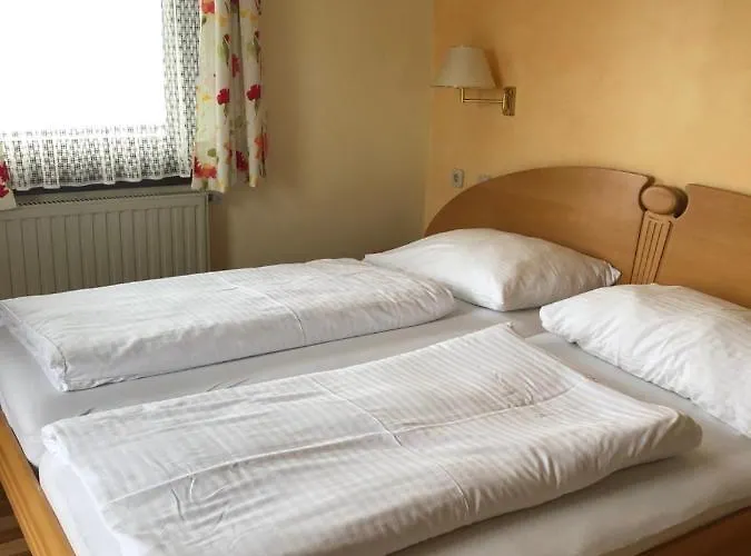 Garni Haus Am Wald Hotel Reifnitz